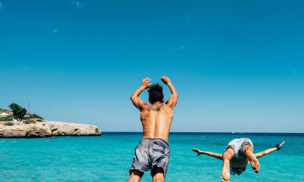 Snorkelling & Diving in the Cocos (Keeling) Islands: Best Spots, Tours & Tips